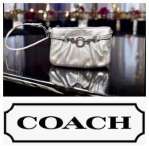 Coach vintage metallic pleated wristlet in ‘champagne’